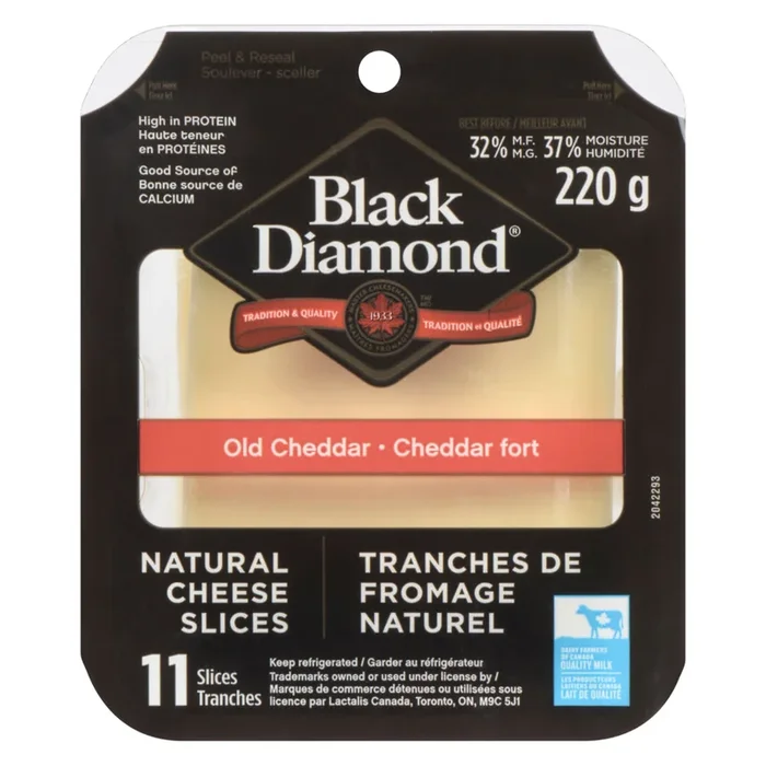 Black Diamond Tranches de Fromage Naturel Cheddar Fort 32% M.G. Tranches, Emballage de 11, 220 g