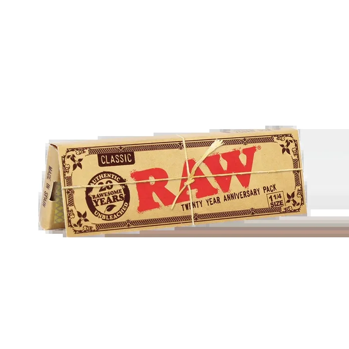 RAW- CLASSIC 1 1/4 SIZE PAPERS Twenty Year Anniversary Pack